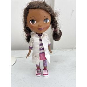 Doc McStuffins Toy Hospital 11” DOC MCSTUFFINS Talking Nurse